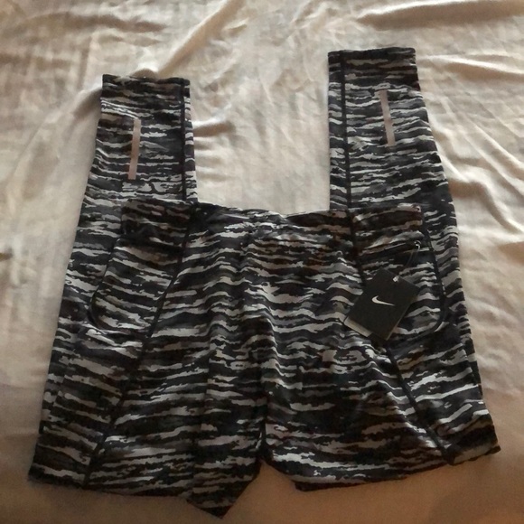 Men’s Nike Running Tights - Picture 5 of 5